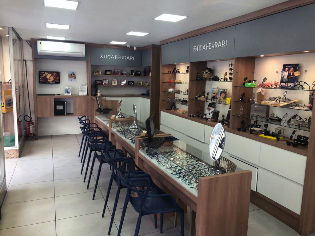 Rua José Paulino, 925